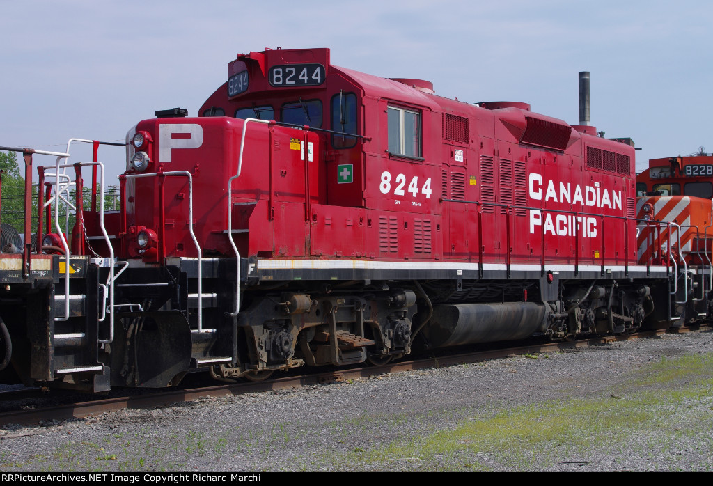 CP 8244