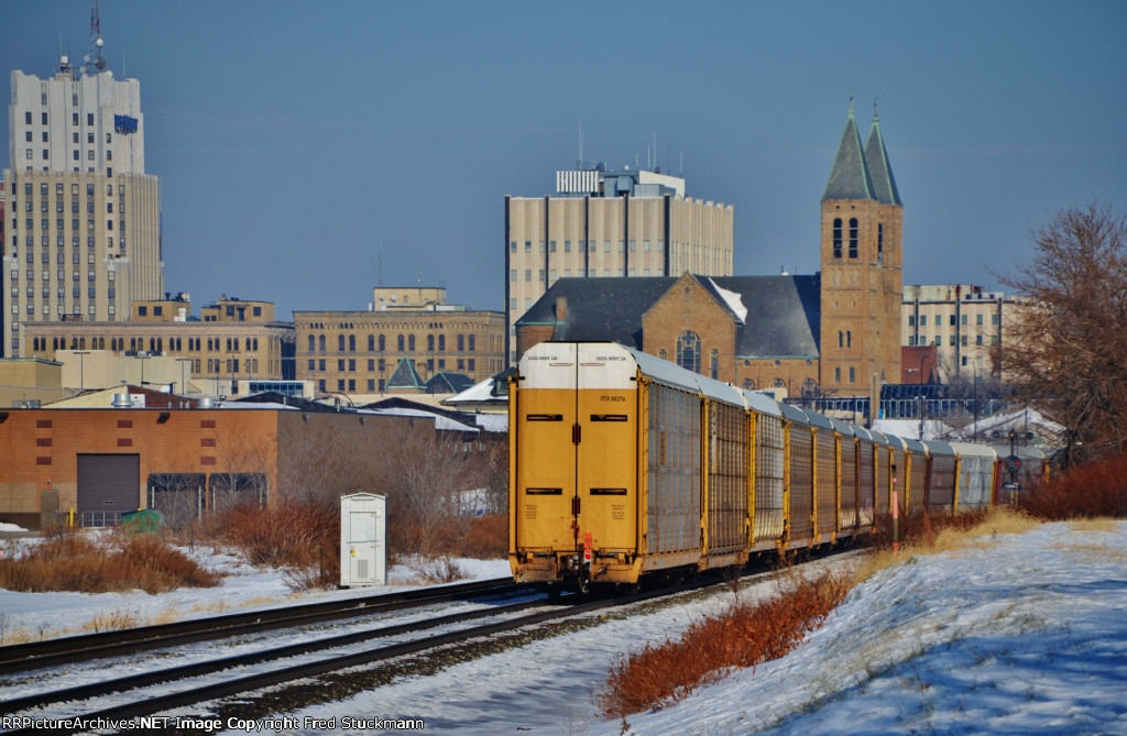 ETTX 802716 is new here and shows how nice a westbound would have looked.