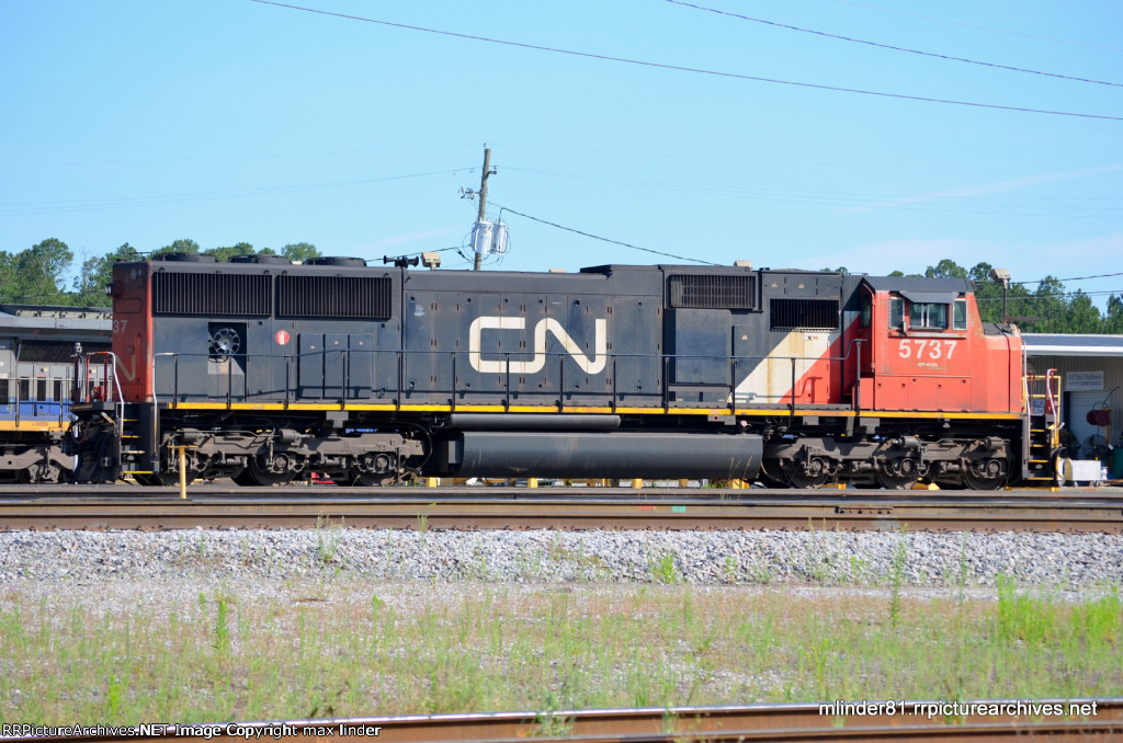 CN 5737