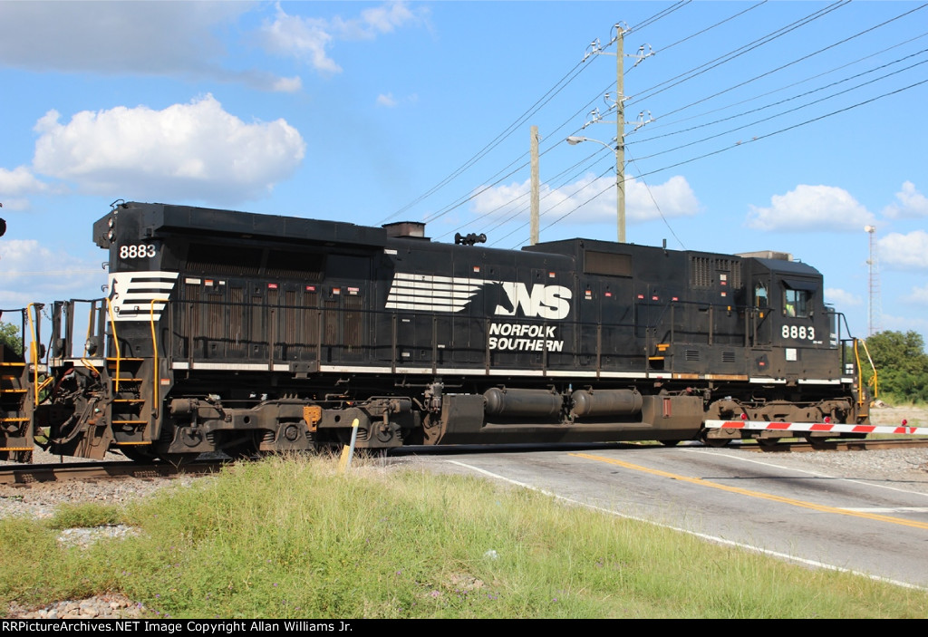 NS 8883