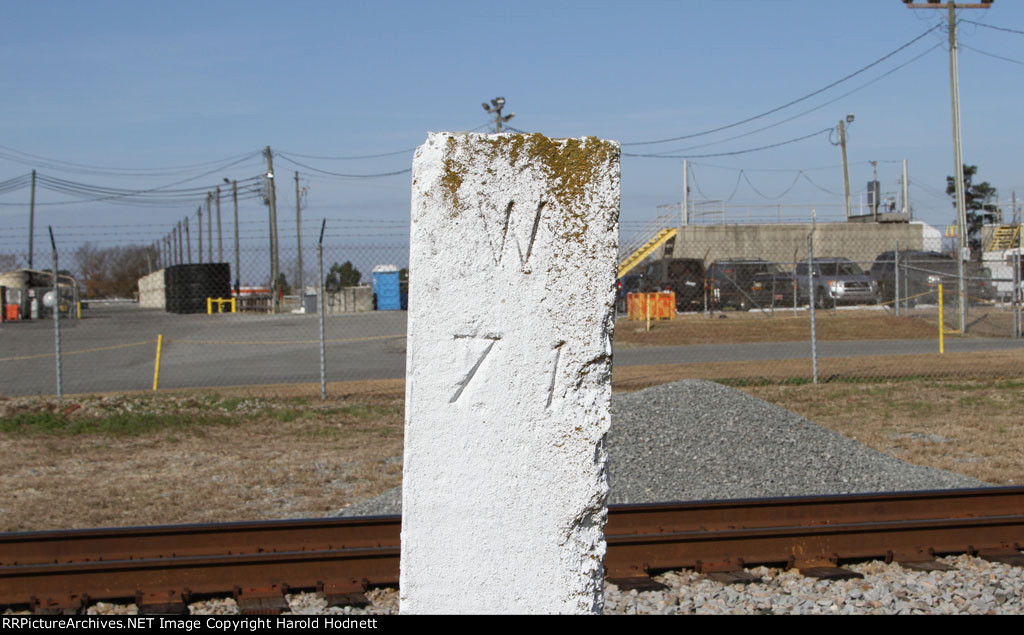 Backside of milepost CSX AC 173