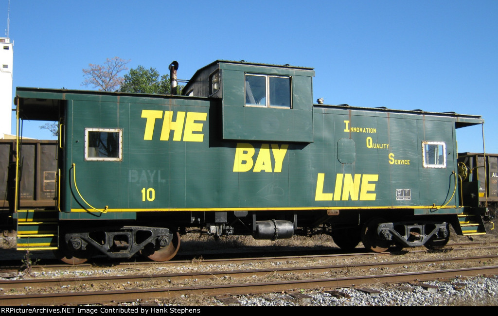 Shots of C&C-GSWR yard, headquarters and service area with road power