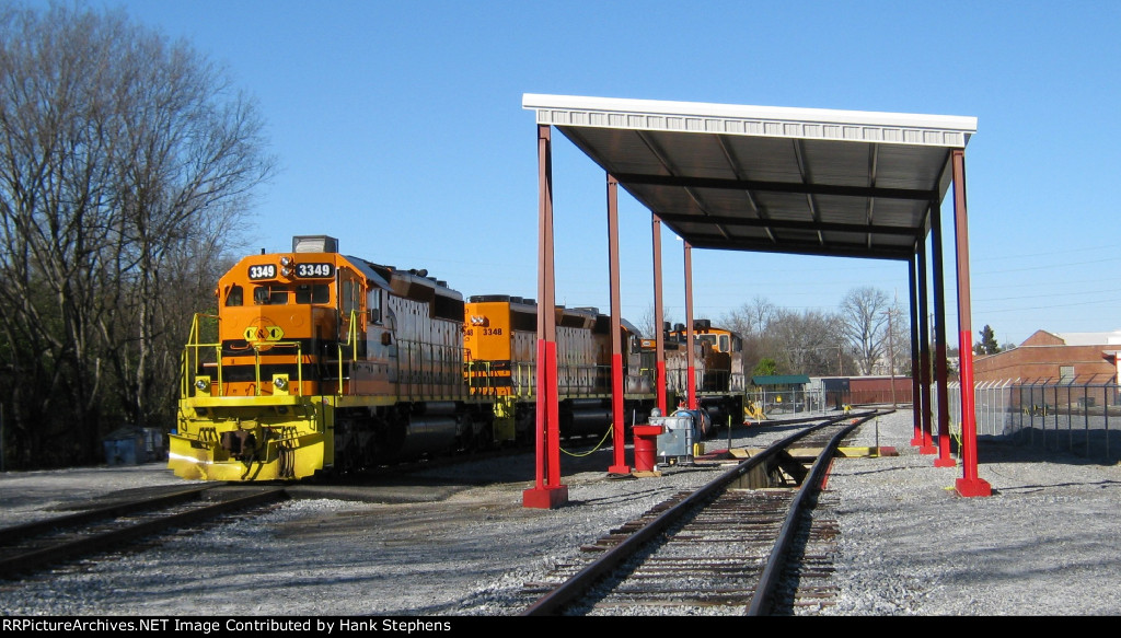Shots of C&C-GSWR yard, headquarters and service area with road power