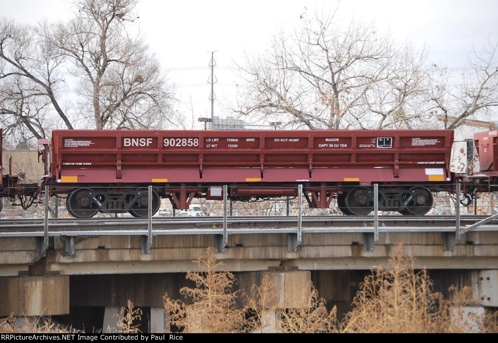 BNSF 902858