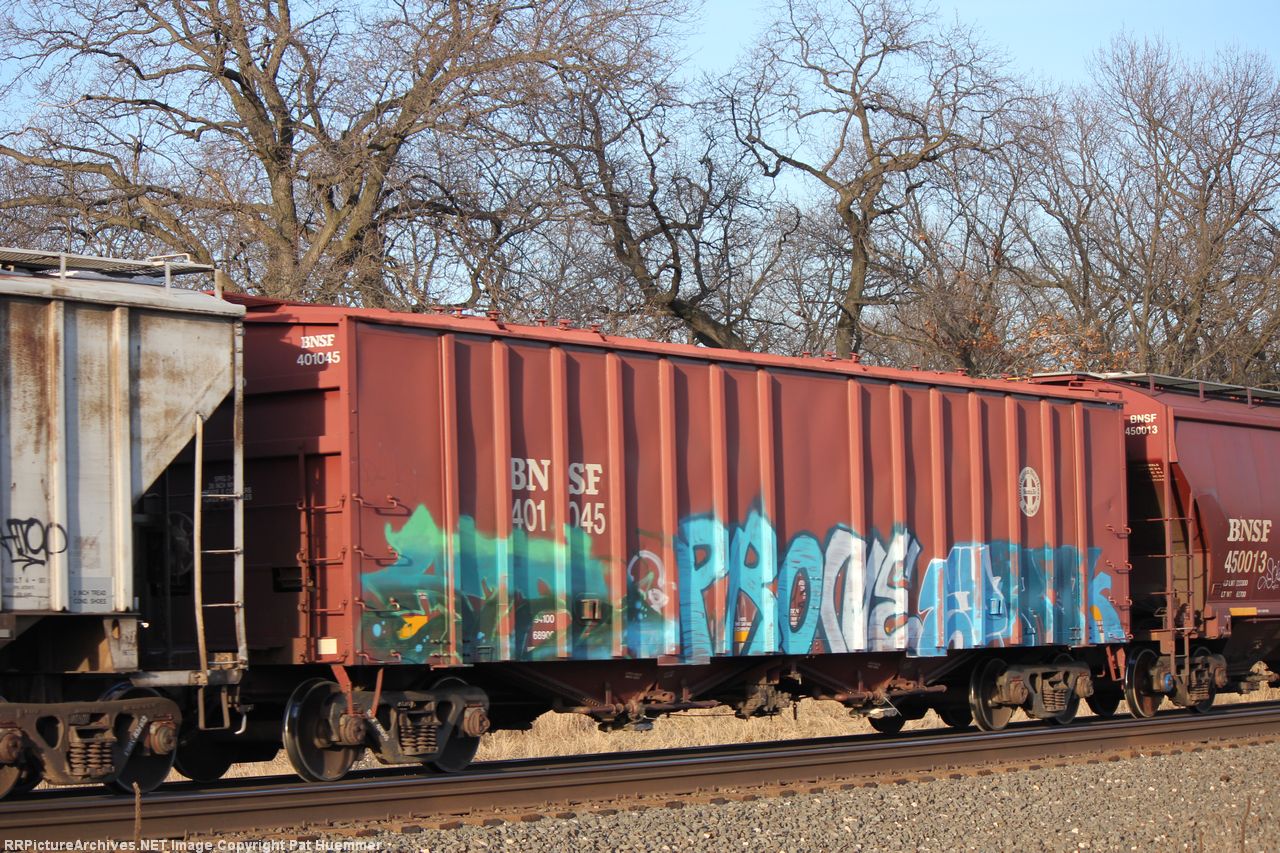 BNSF 401045