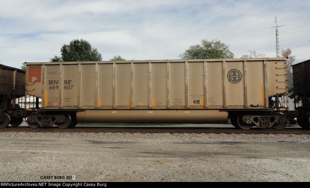 BNSF 669607