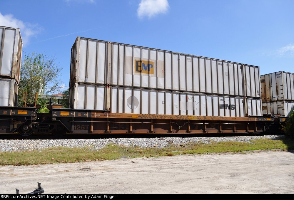 EMHU 663510 Empire Container with NS Logos