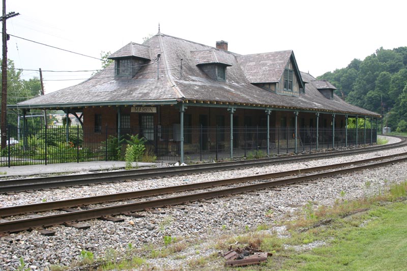 N&W Depot - Track Side