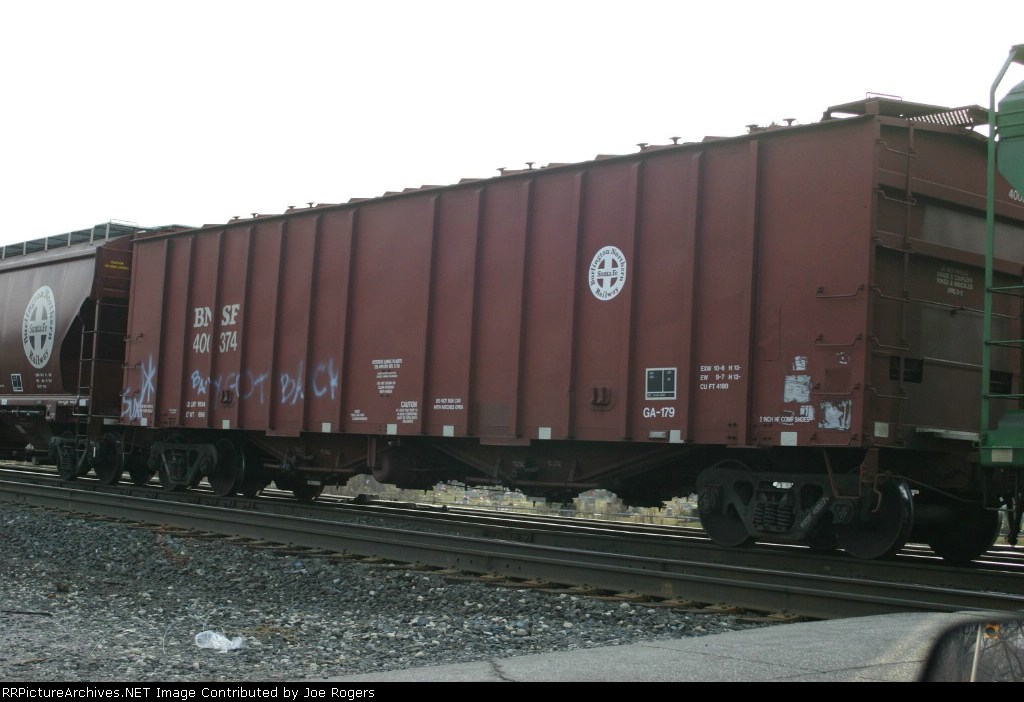 BNSF 400374