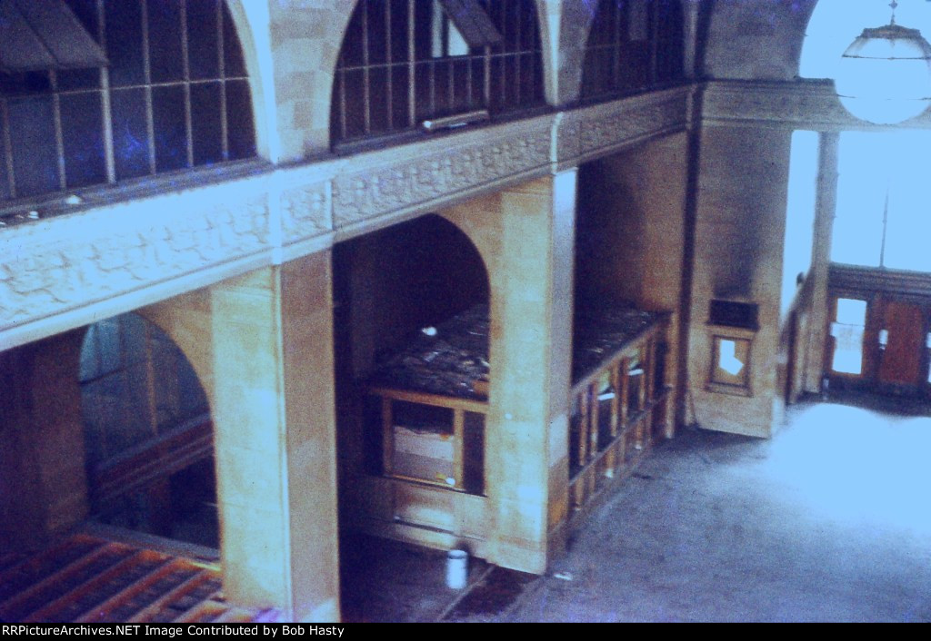 There were two ticket offices. The station restaurant was through the door to the left.