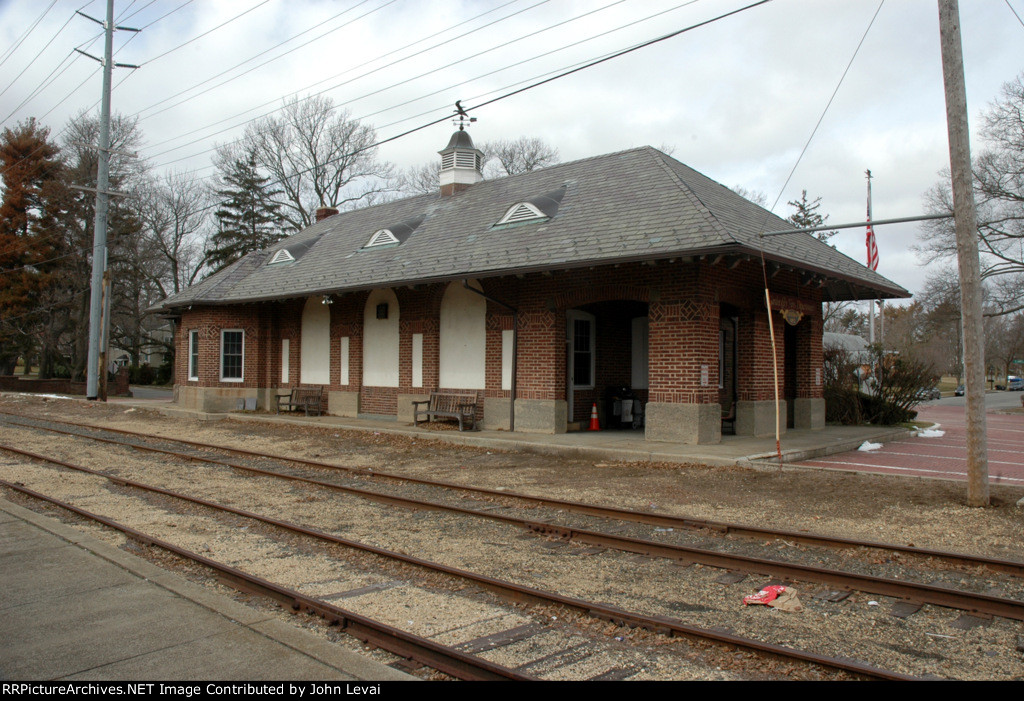 This is the old Clinton St Station on the old Garden & Mitchell Secondary