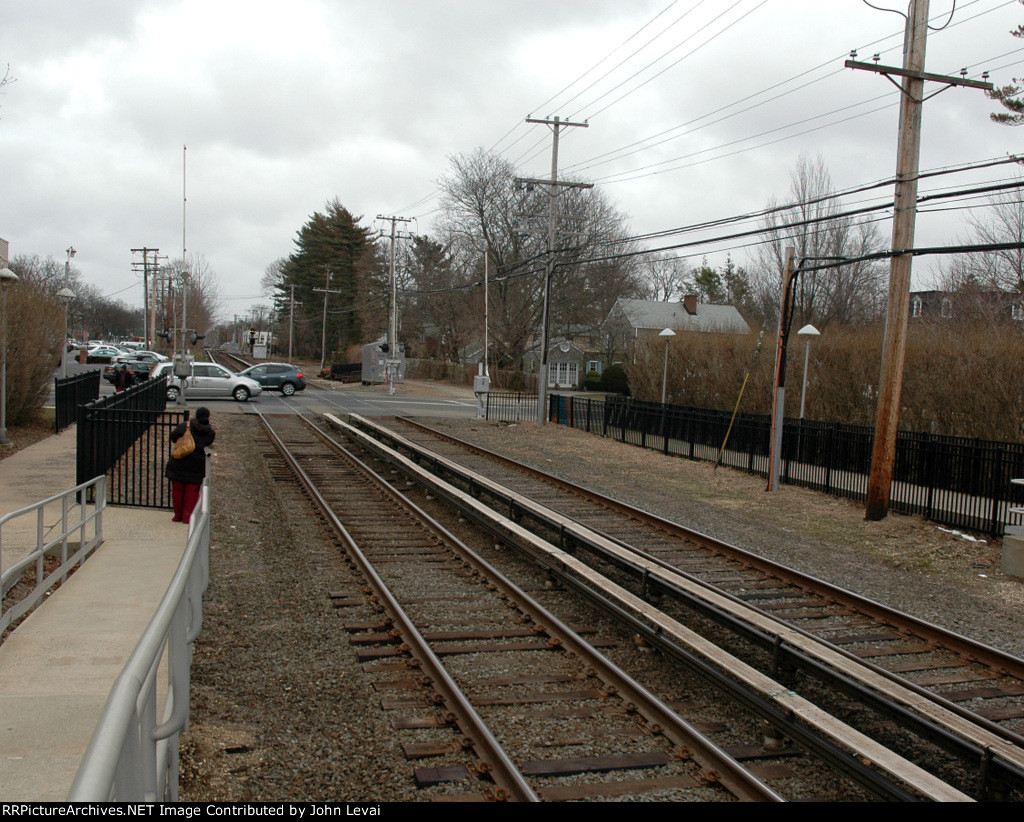 Garden City LIRR Station-looking east toward Hempstead.