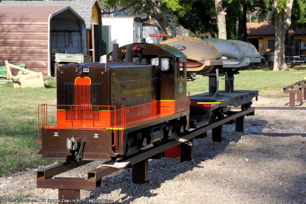 V&MV #449 in the diesel facility