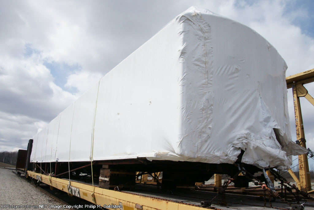 ex-Central Vermont 382 passenger car on flat, frrived in CP 255 and set out into Welland Yard
