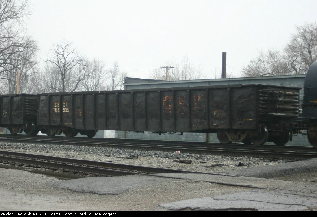 CSX 705595