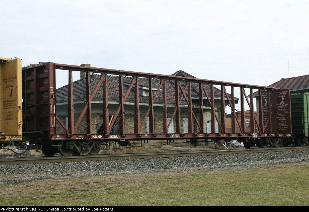 BNSF 562608
