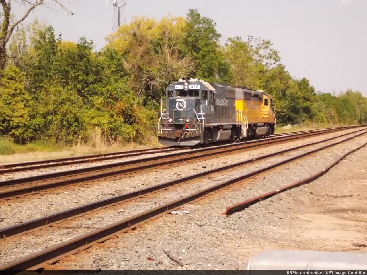 FEC 416 (GP40-2)FEC 711 (SD40-2)