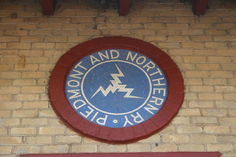 P & N Logo On The Depot