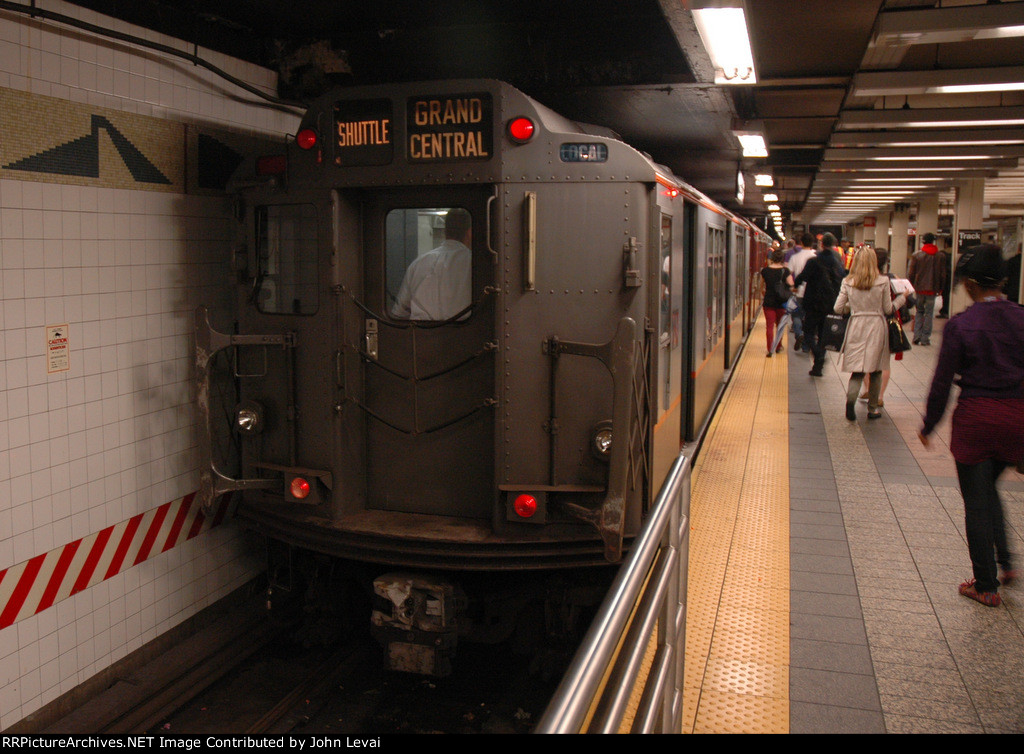 Nostalgiac Subway Car consist with an Arnine on the east end of the consist at Grand Central Station