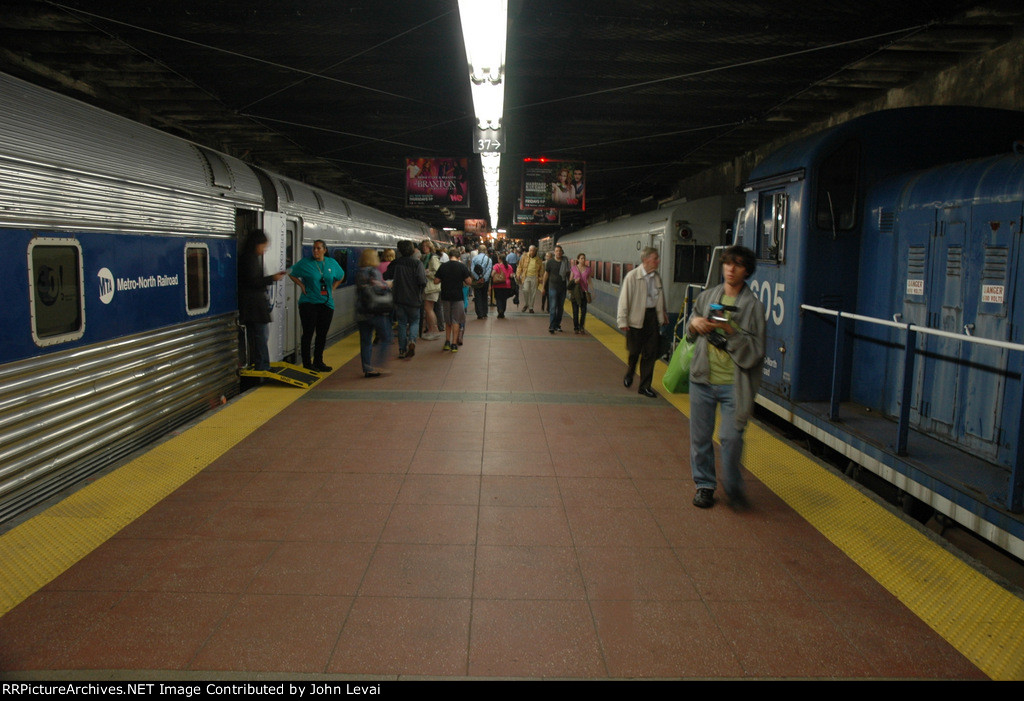 Grand Centrals Centennials Railcar Display Event