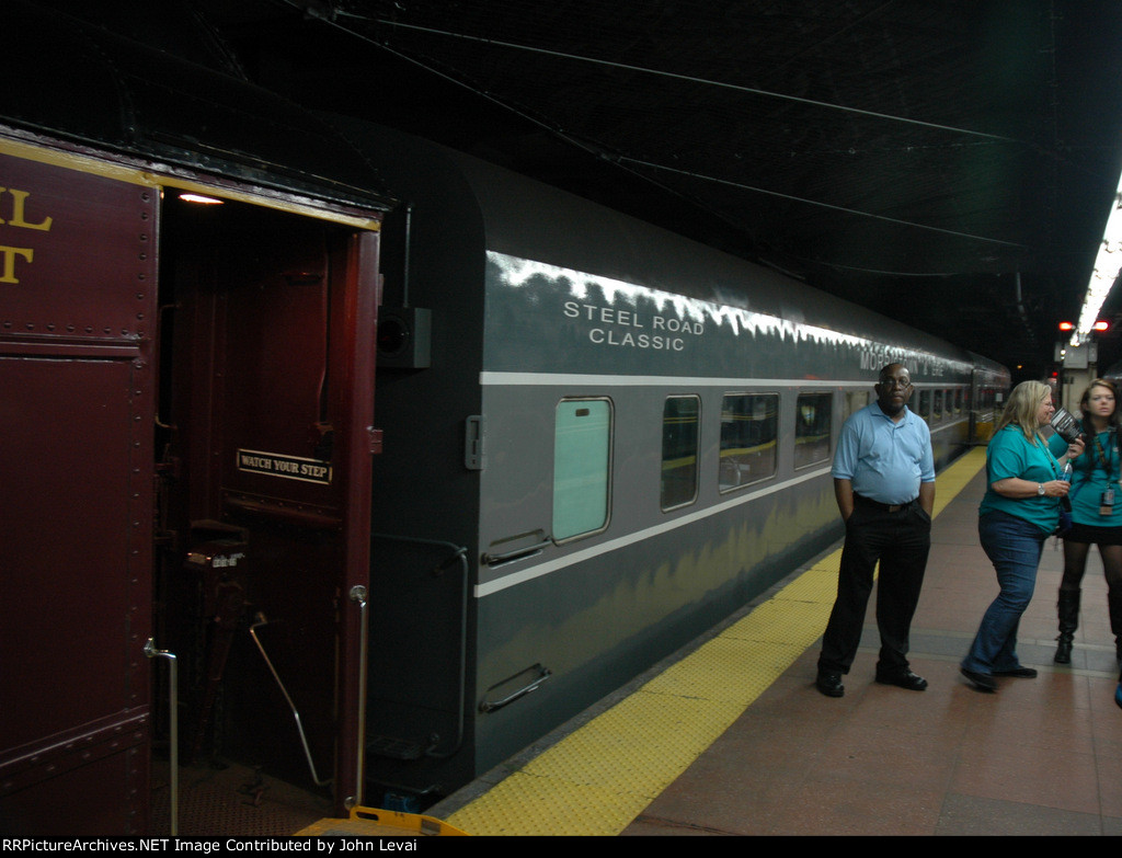Grand Centrals Centennials Railcar Display Event