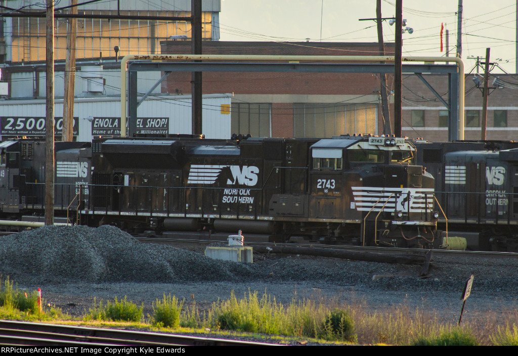 NS SD70M-2 #2743