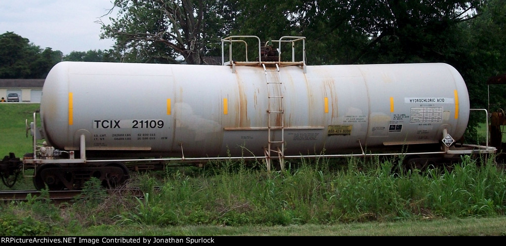 TCIX 21109, broadside view