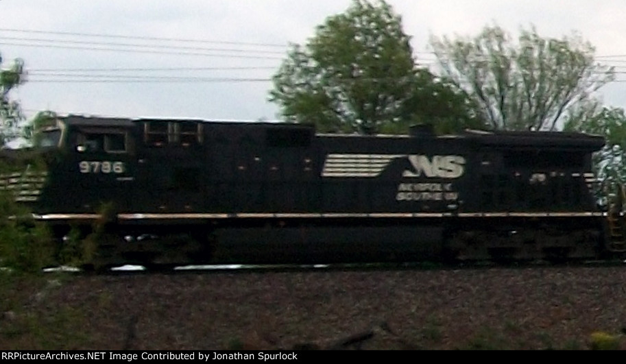NS 9786, conductor's side