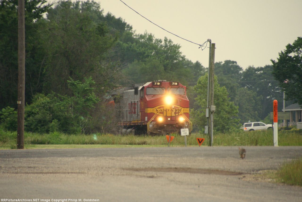 BNSF 719