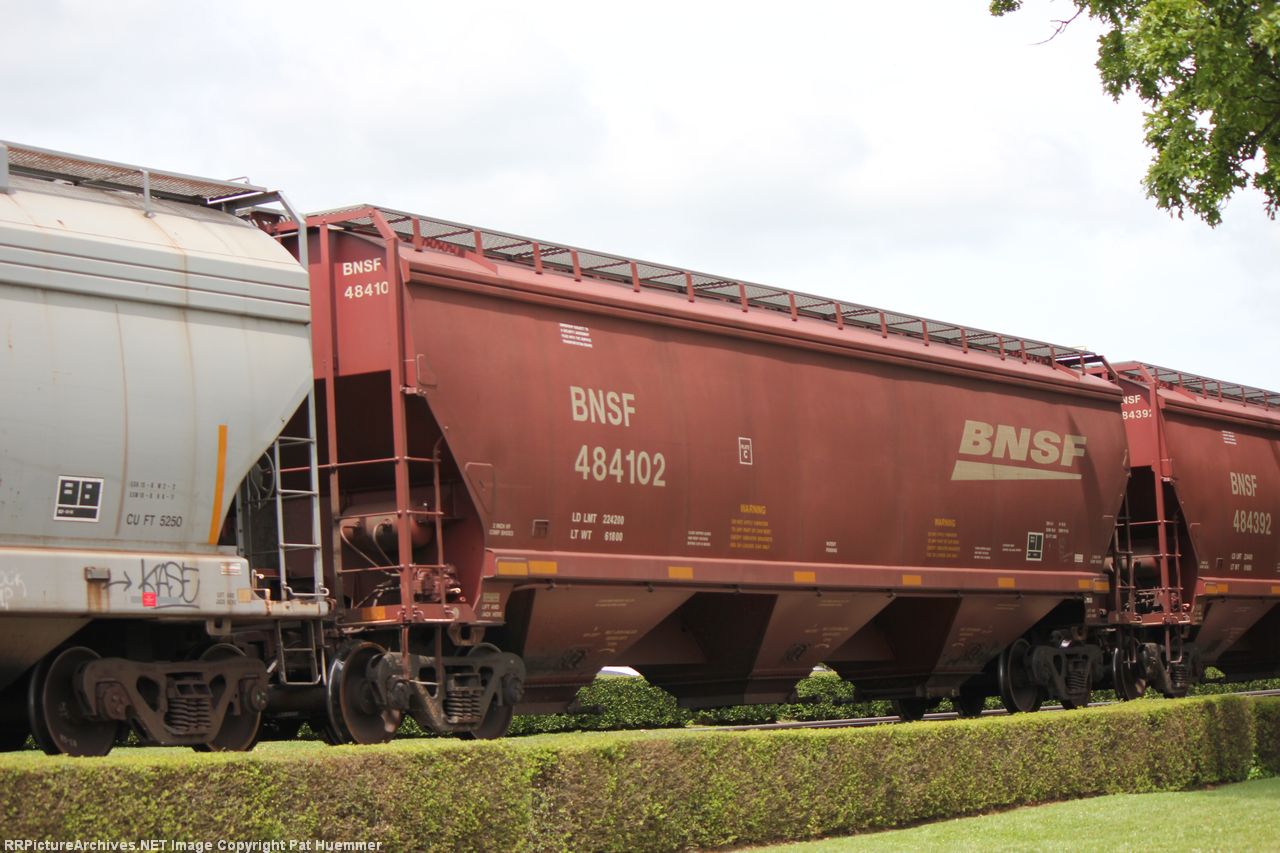 BNSF 484102