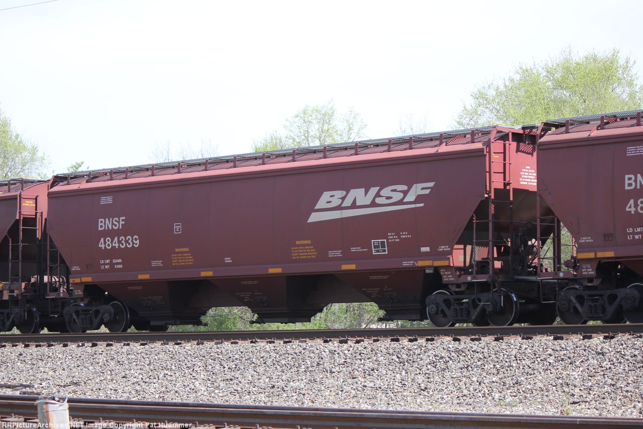 BNSF 484339