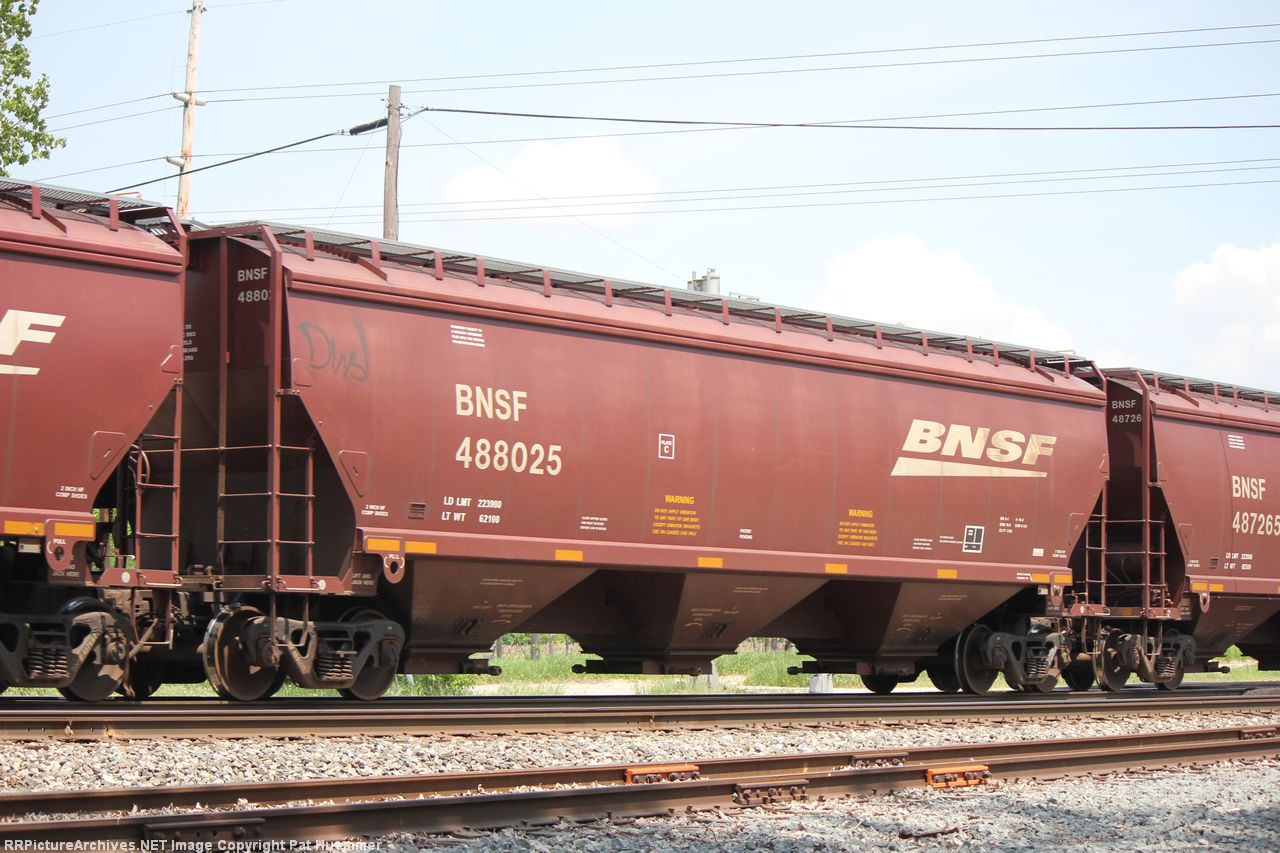 BNSF 488025