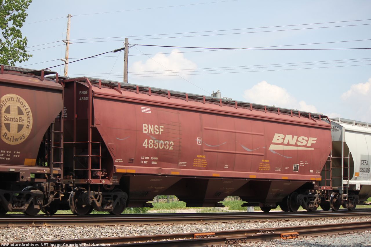 BNSF 485032