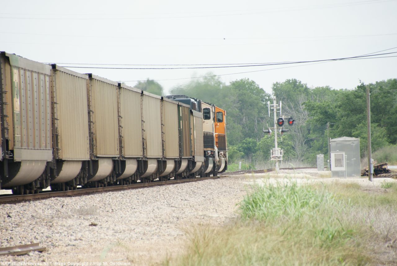 Pushers! I don't get pusher / helper units where I live and regularly railfan (CSX Albany Division or CP Freight Main), so this was a treat to see.