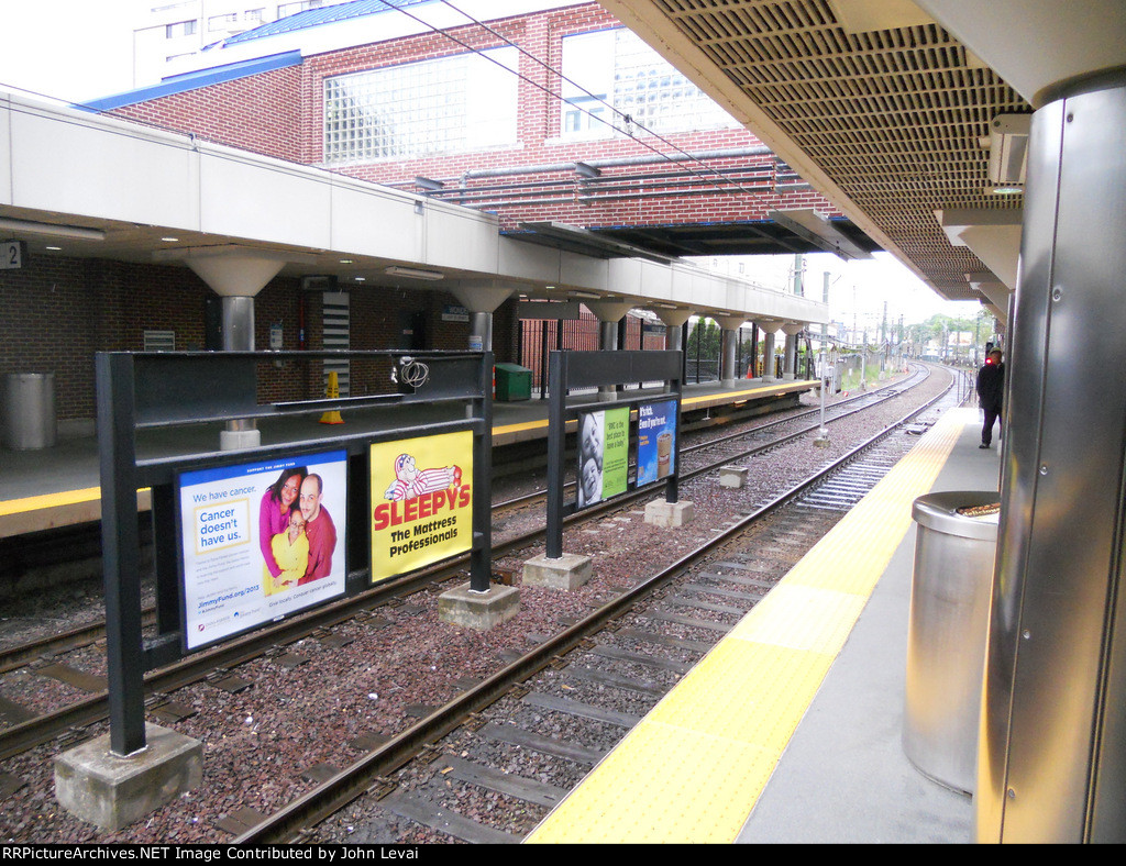 Wonderland Station-looking west