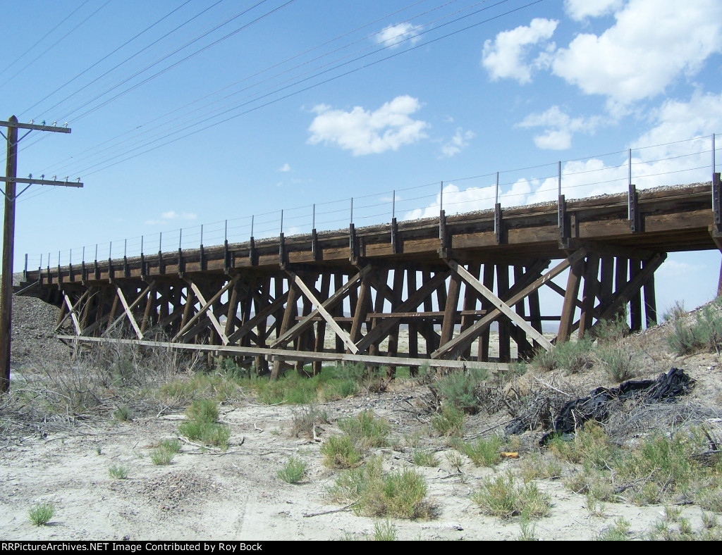 up close with the wooden trestle at Parran.