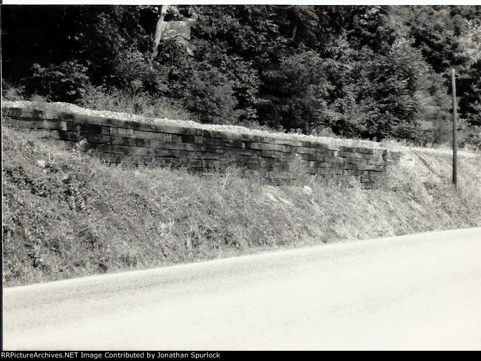 Crossties as a retaining wall