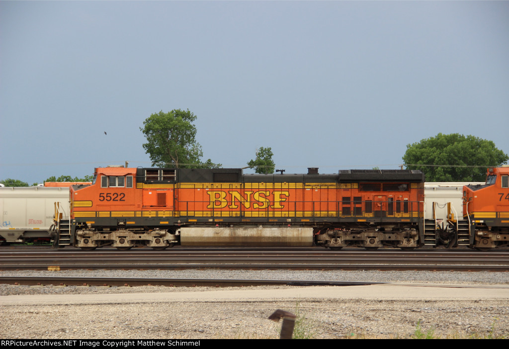 BNSF 5522
