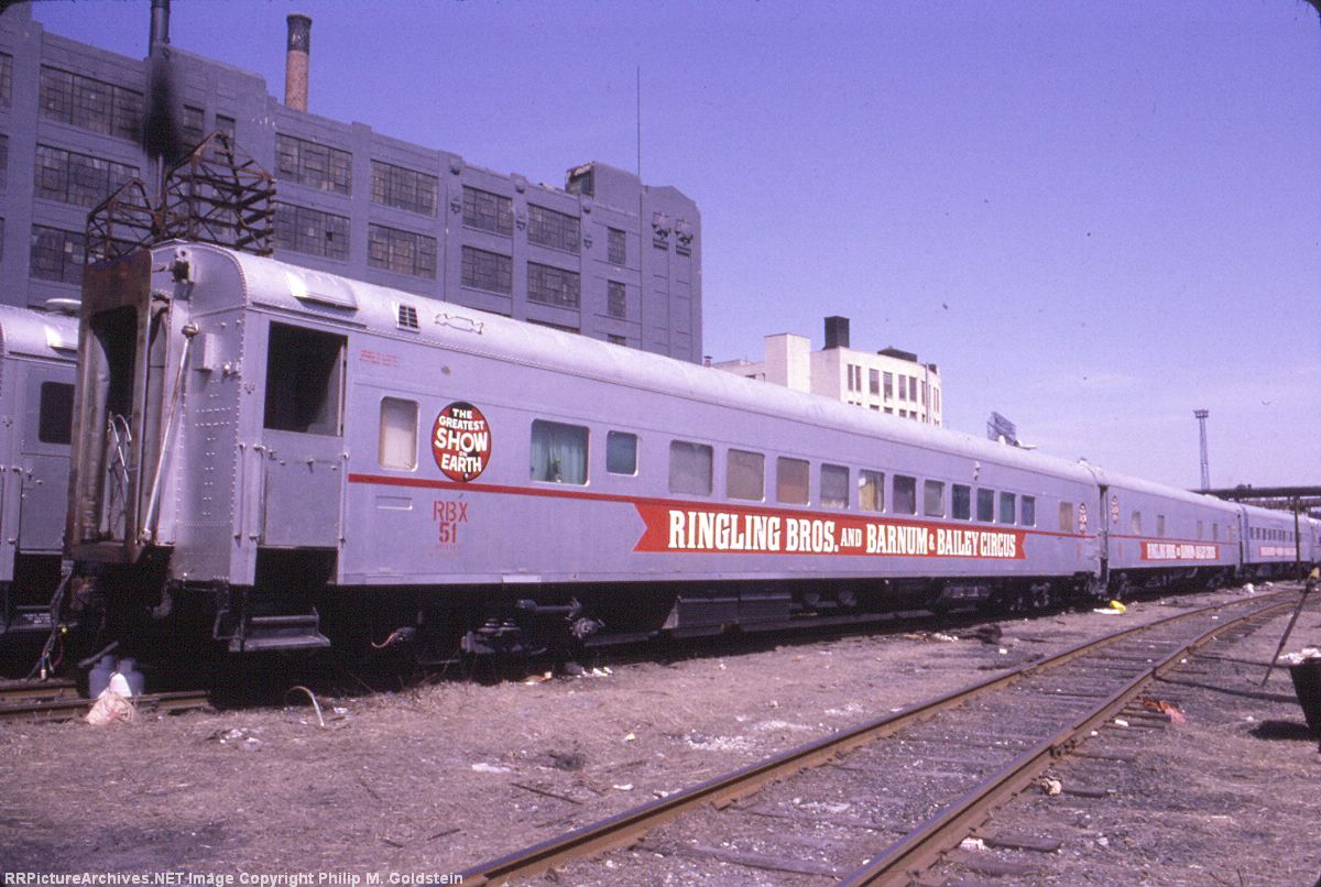 RBX 51 - Ringling Brothers, Barnum & Bailey Circus Train (Red Unit)