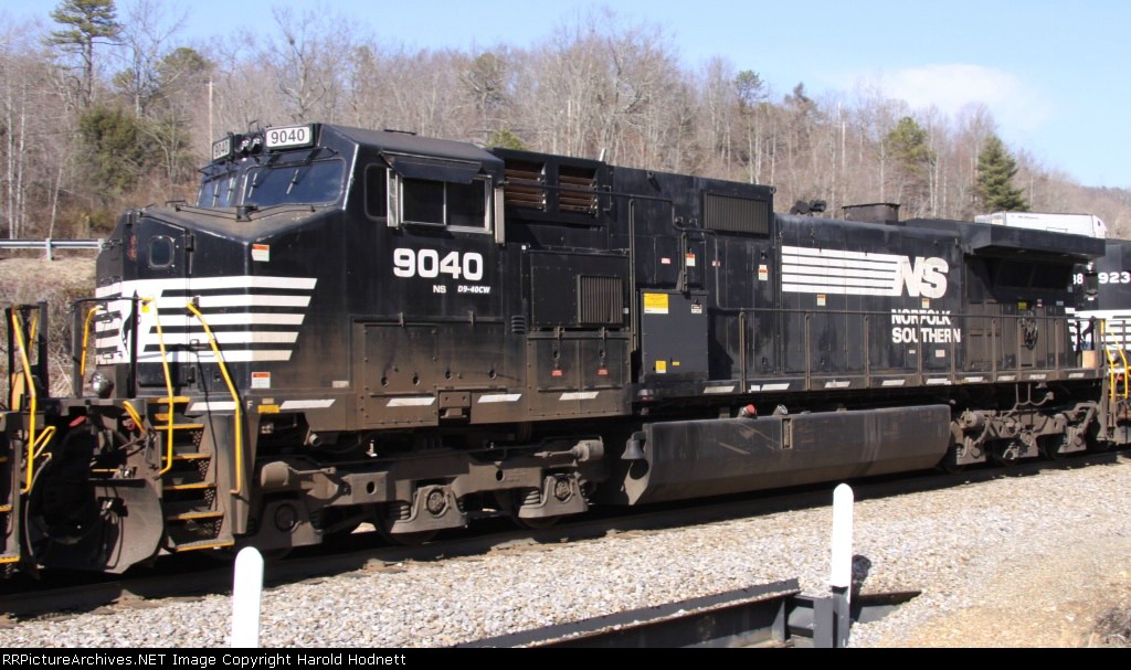 NS 9040 displays some unusual cab numbers