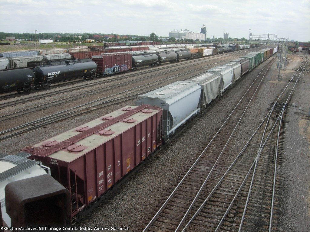 BNSF 408074, NAHX 322279, PROX 29941 & LEHX 5049