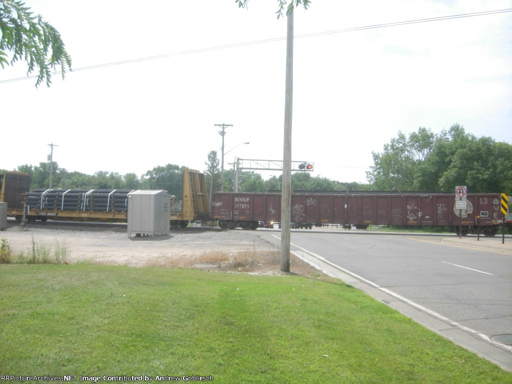 TTPX 804727 & BNSF 517971