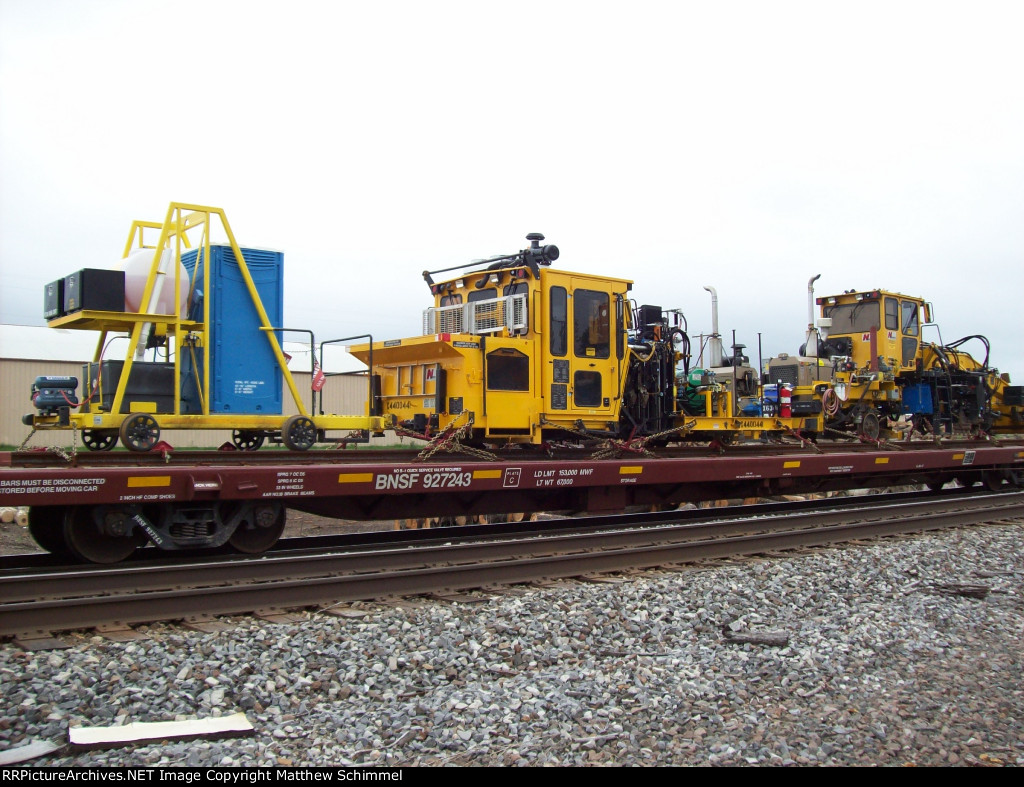89ft MoW Flat Car With Equipment
