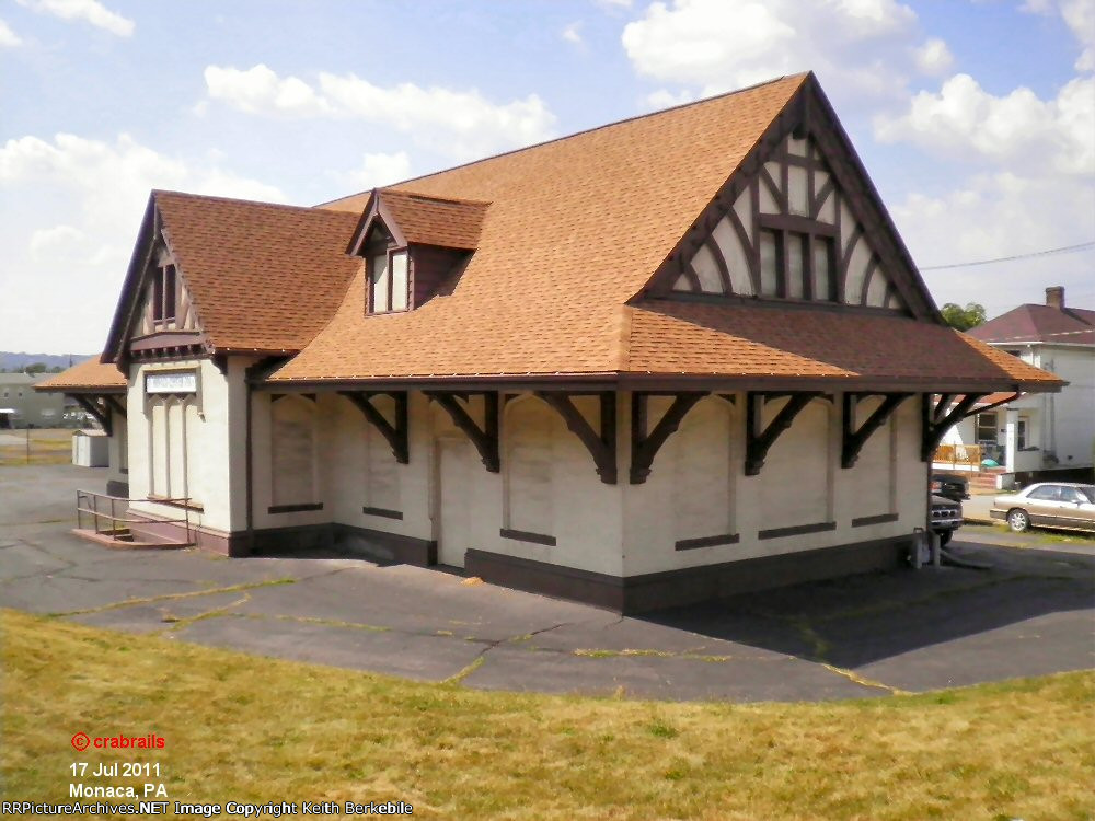 Depot - Passenger - Pittsburg & Lake Erie RR