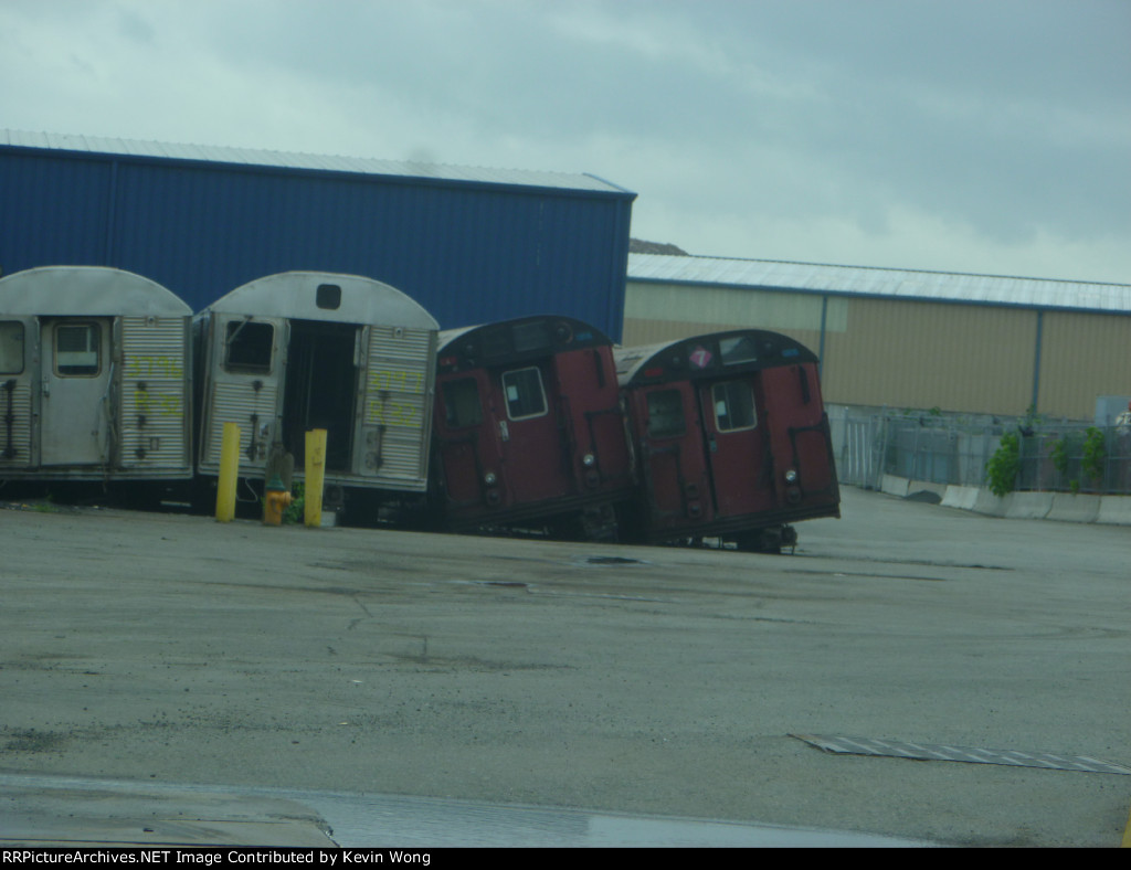 NYCT WF R33 single units 9317 and 9338