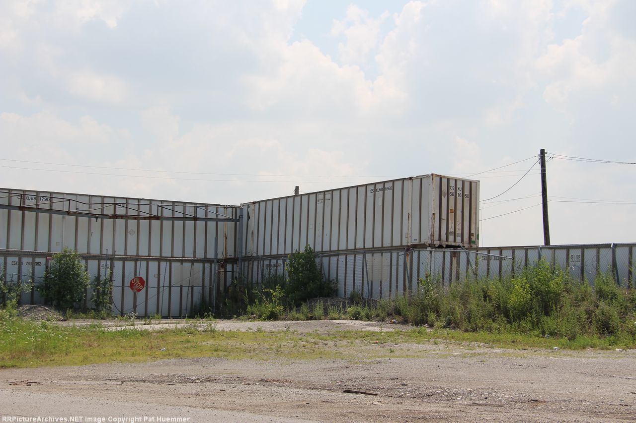 CSXU 681660