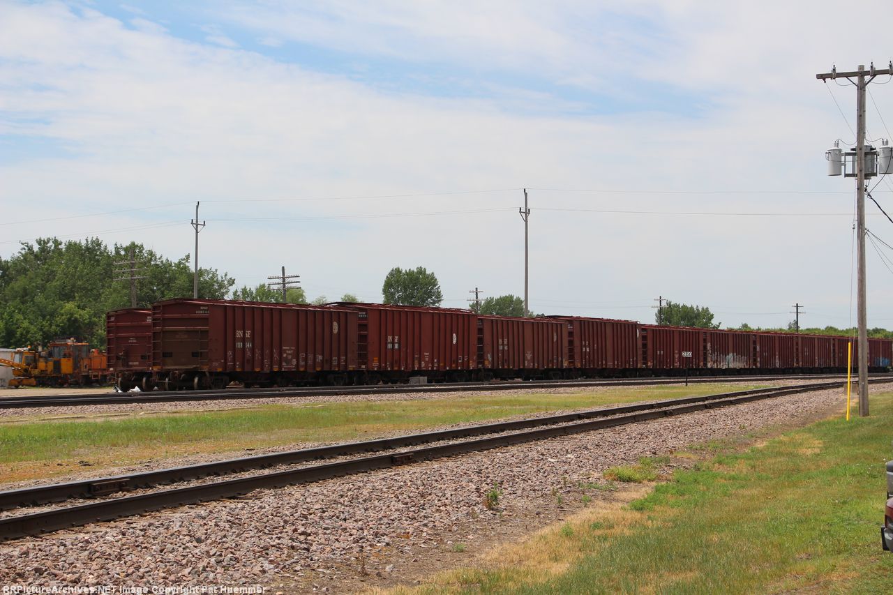 Buffer car storage pool