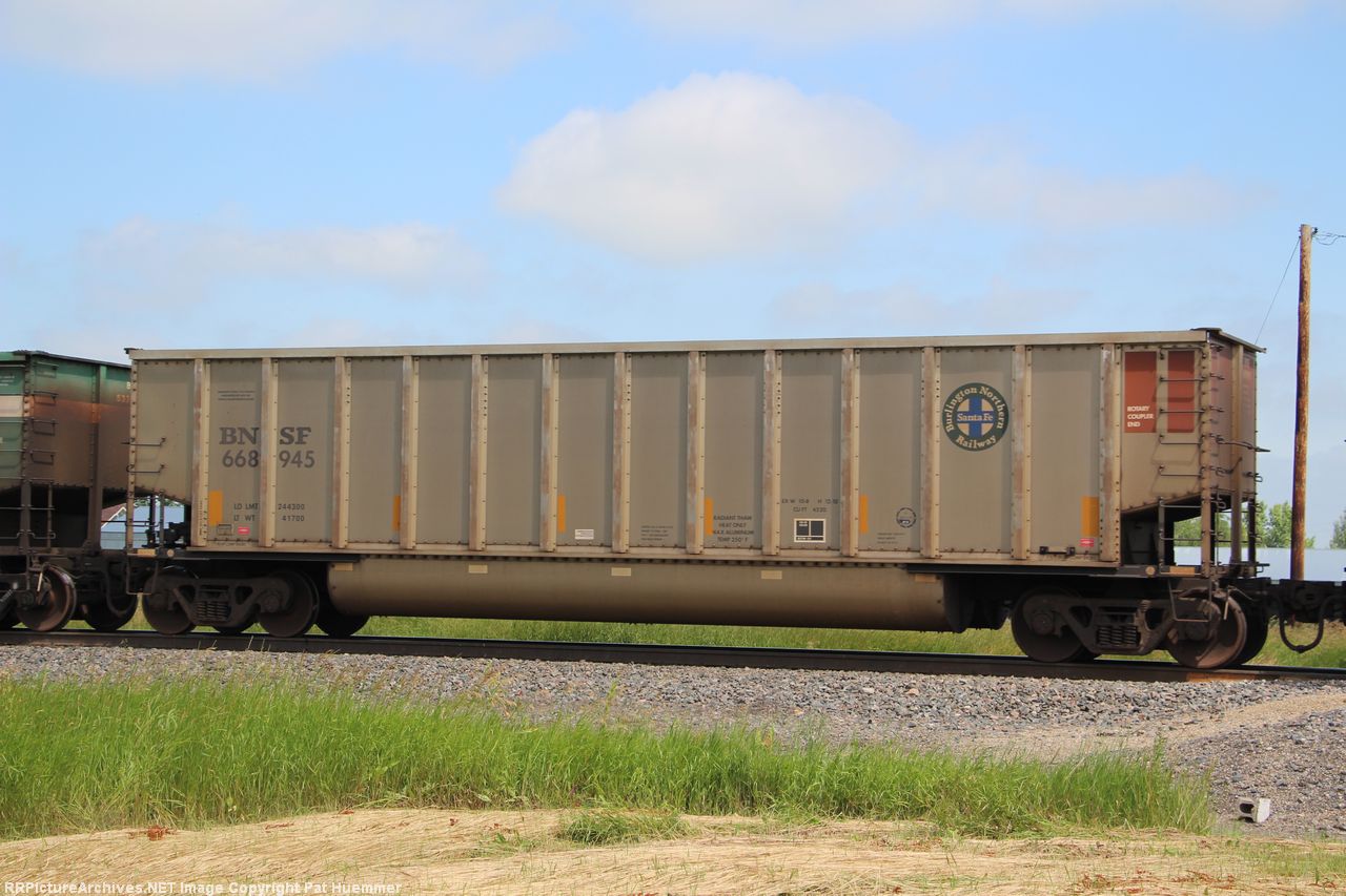BNSF 668945
