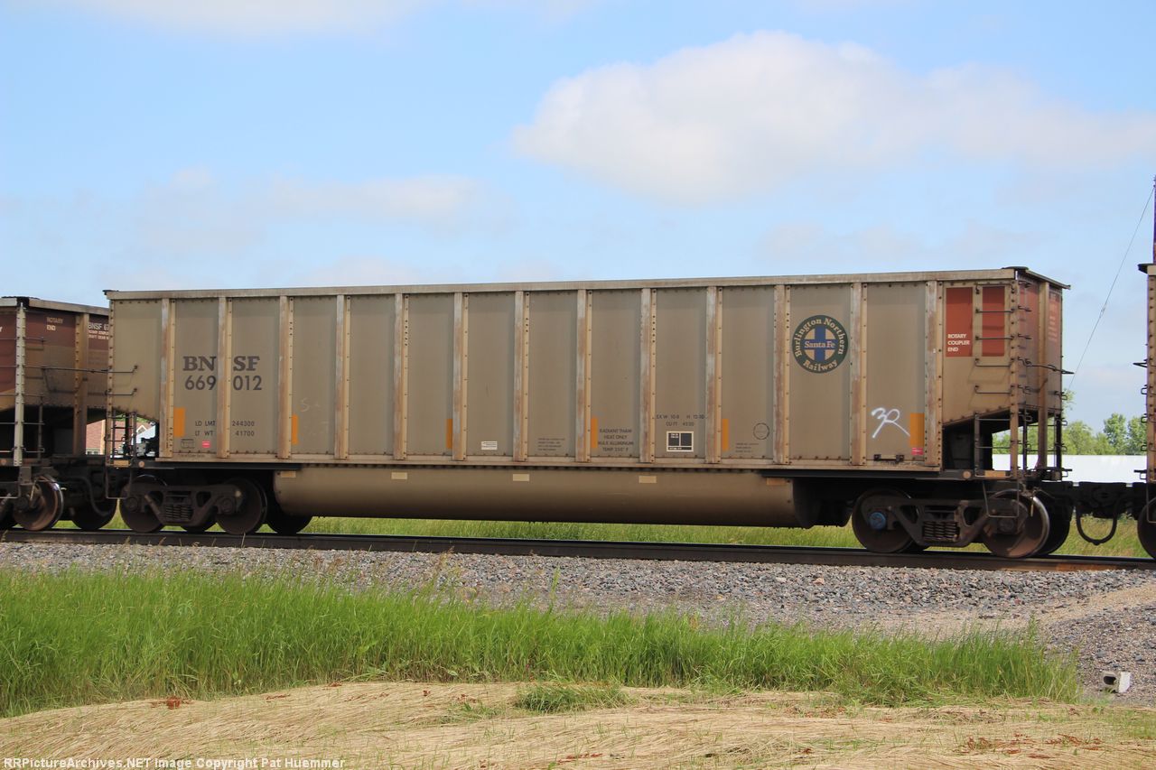 BNSF 669012