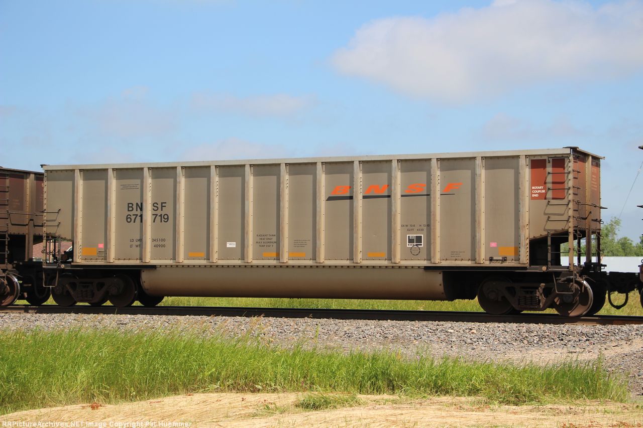 BNSF 671719
